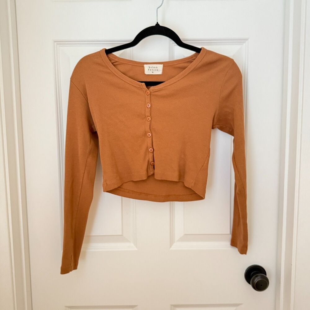 Women Urban Nation Button Long Sleeve Cropped Top in Camel Brown Size Medium